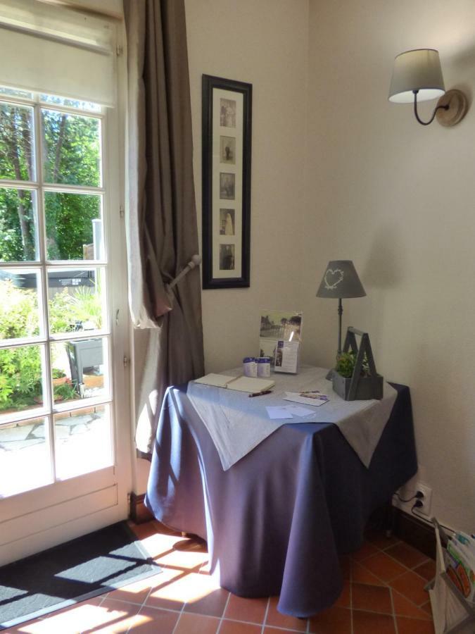 Chambres D'Hotes Les Muscaris Feins-en-Gatinais Eksteriør bilde